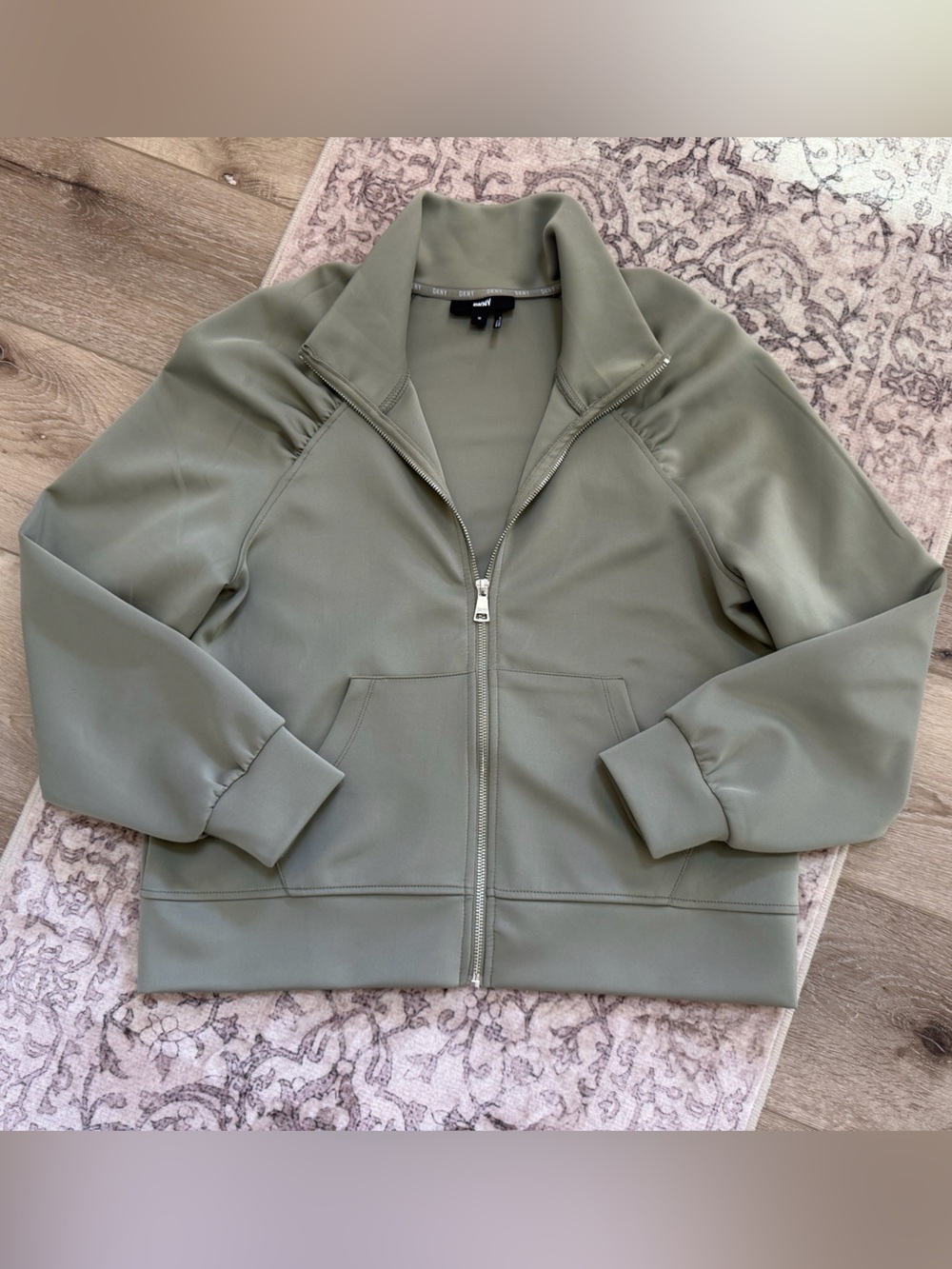 DKNY women’s NWOT  Sage Green Zip-Front casual Jacket